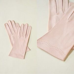 Vintage 1950s Elegant Pink Women's Gloves